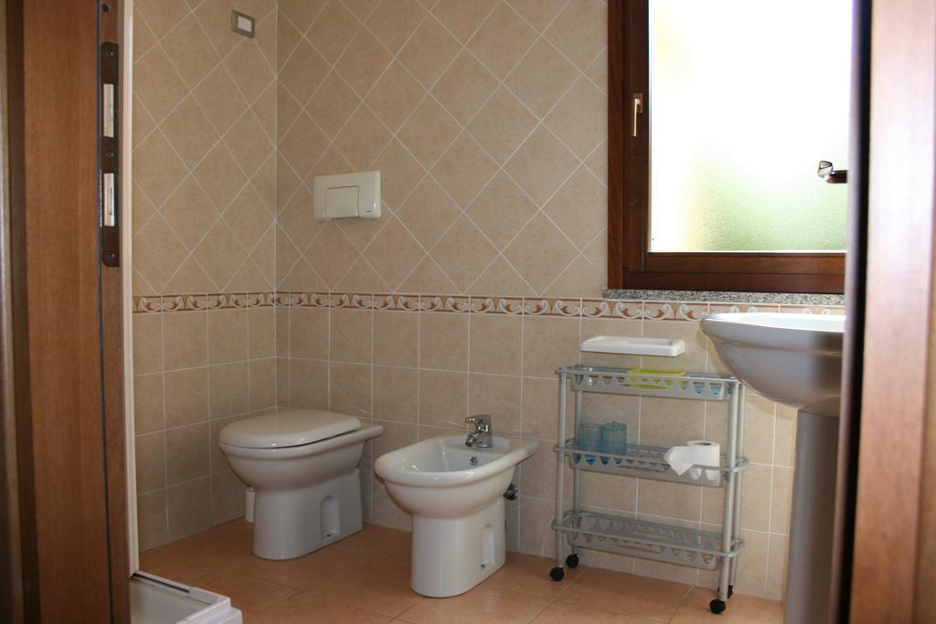 Casa Vacanze Stella Marina Monte Nai Habitación foto
